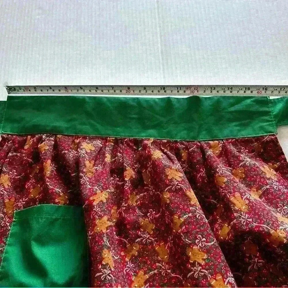 2/$30 Vintage Handmade Half Apron  Gingerbread Man Christmas Holiday with Pocket - Picture 4 of 7